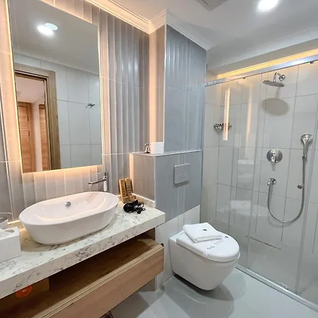 Ladur Otel Trabzon