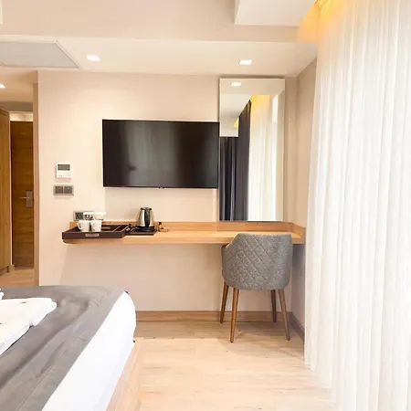 Ladur 3* Трабзон