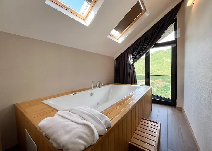 Ladur מלון טראבזון