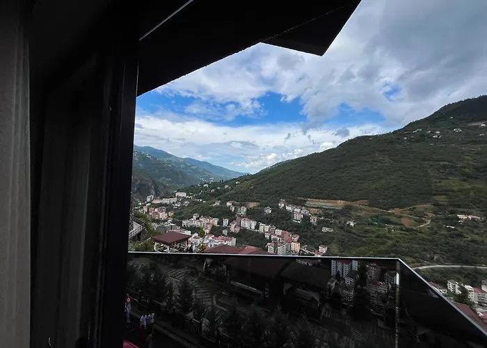 Ladur מלון טראבזון