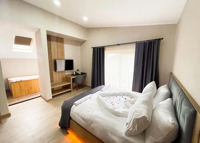 Ladur 3* טראבזון