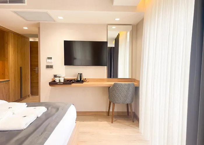 Ladur 3* טראבזון