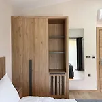 Ladur Hotel