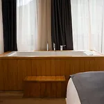 Ladur Hotel 3*